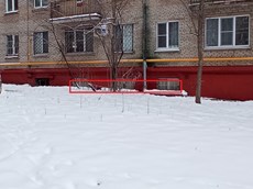 ГП16958055.Нежилое помещение.Фасад здания с выделенными окнами реализуемого объекта.jpg