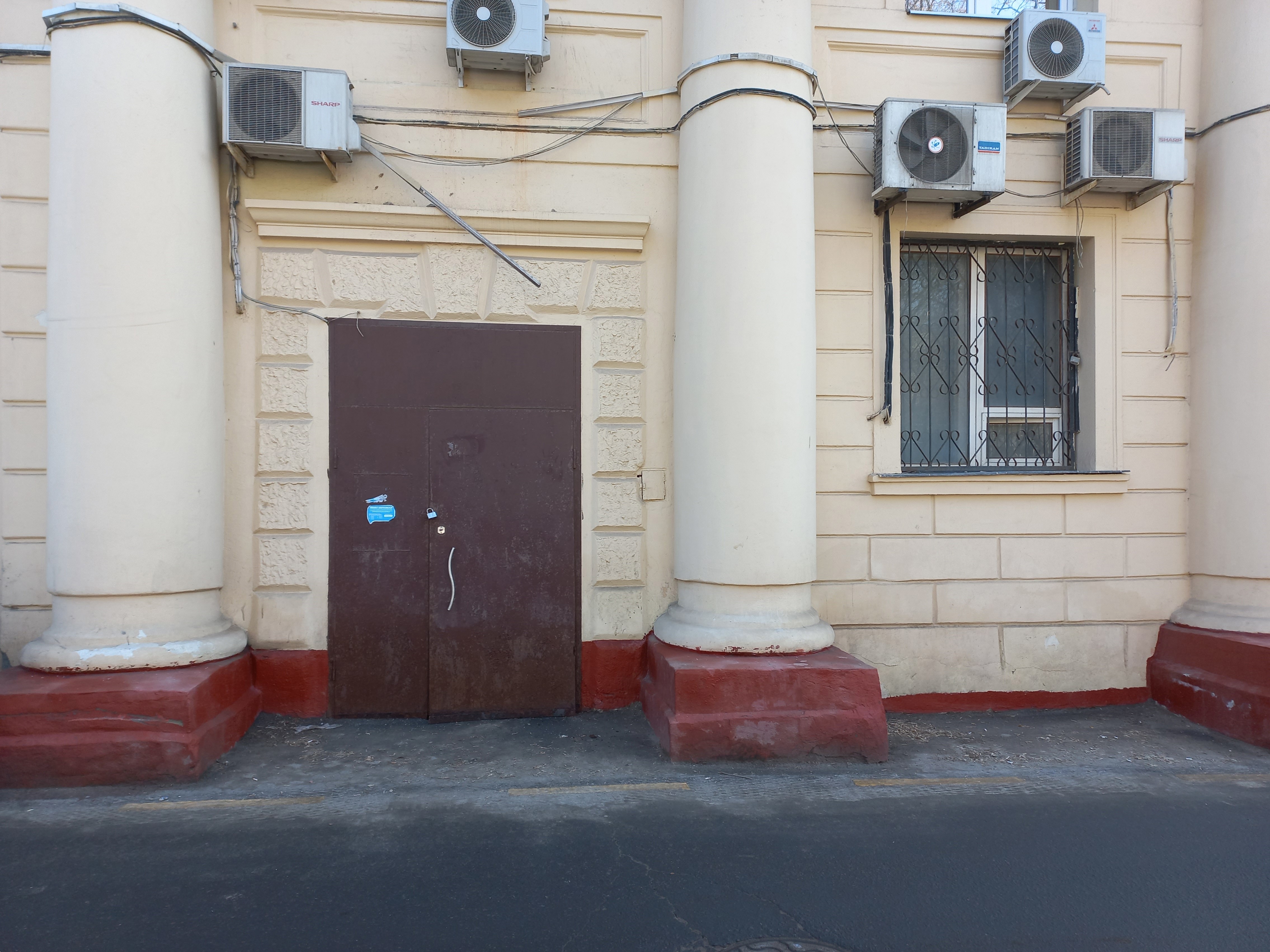 ГП16960646.Нежилое помещение.Входная группа объекта.jpg