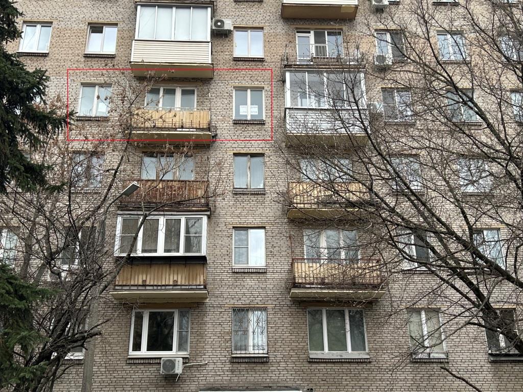 ГП16961144.Квартира.Фасад здания с выделенными окнами реализуемого объекта_2.jpg