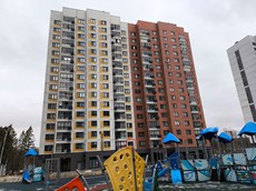 ГП16961244.Квартира.Фасад здания с выделенными окнами реализуемого объекта.jpg