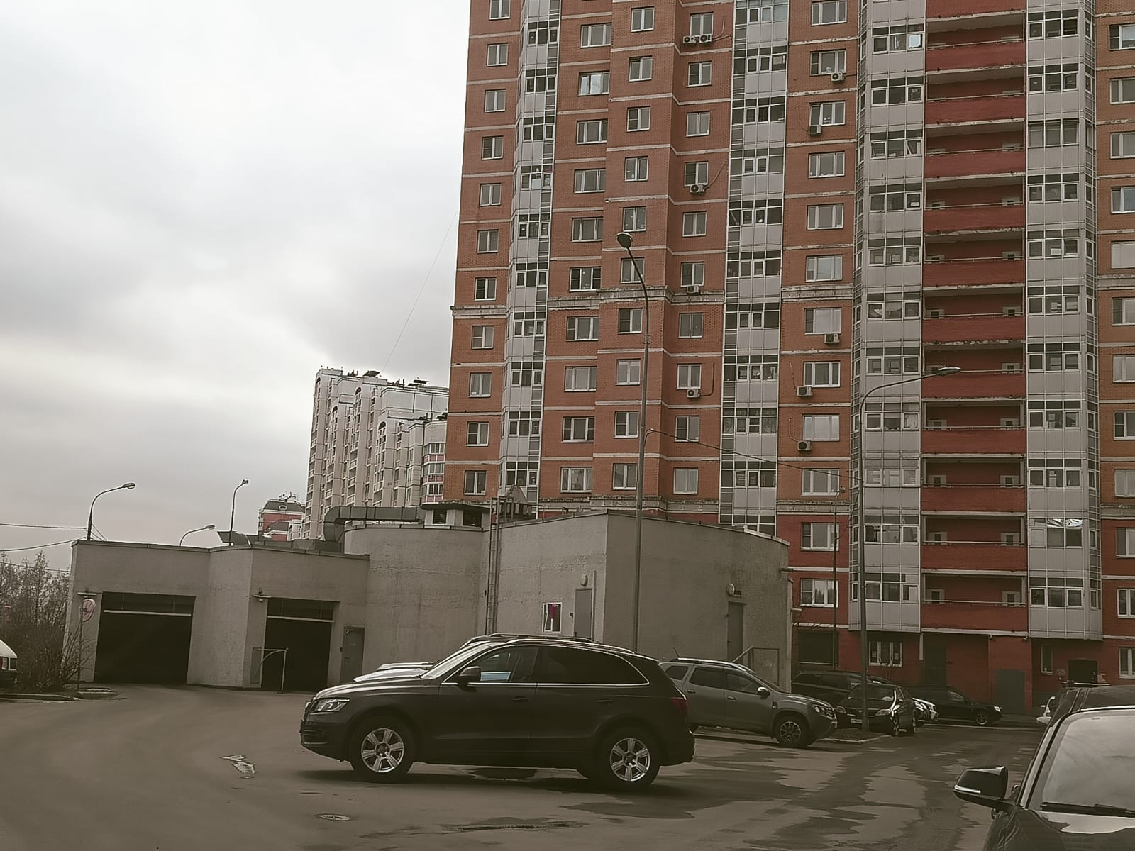 ГП16961606.Машино-место.Общий фасад здания.jpeg