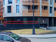 ГП16959418.Нежилое помещение.Фасад здания с выделенными окнами реализуемого объекта_2.jpg