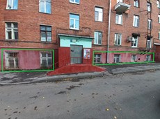 ГП16804249.Нежилое помещение.Фасад здания с выделенными окнами реализуемого объекта_3.jpg