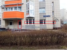 ГП16961278.Нежилое помещение.Фасад здания с выделенными окнами реализуемого объекта_2.jpg