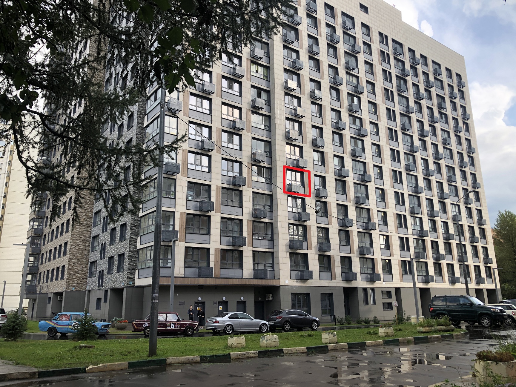 ГП16962522.Квартира.Фасад здания с выделенными окнами реализуемого объекта_2.jpg