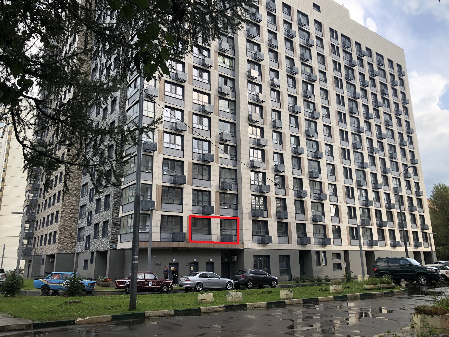 ГП16962535.Квартира.Фасад здания с выделенными окнами реализуемого объекта.jpg