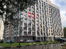 ГП16962538.Квартира.Фасад здания с выделенными окнами реализуемого объекта.jpg