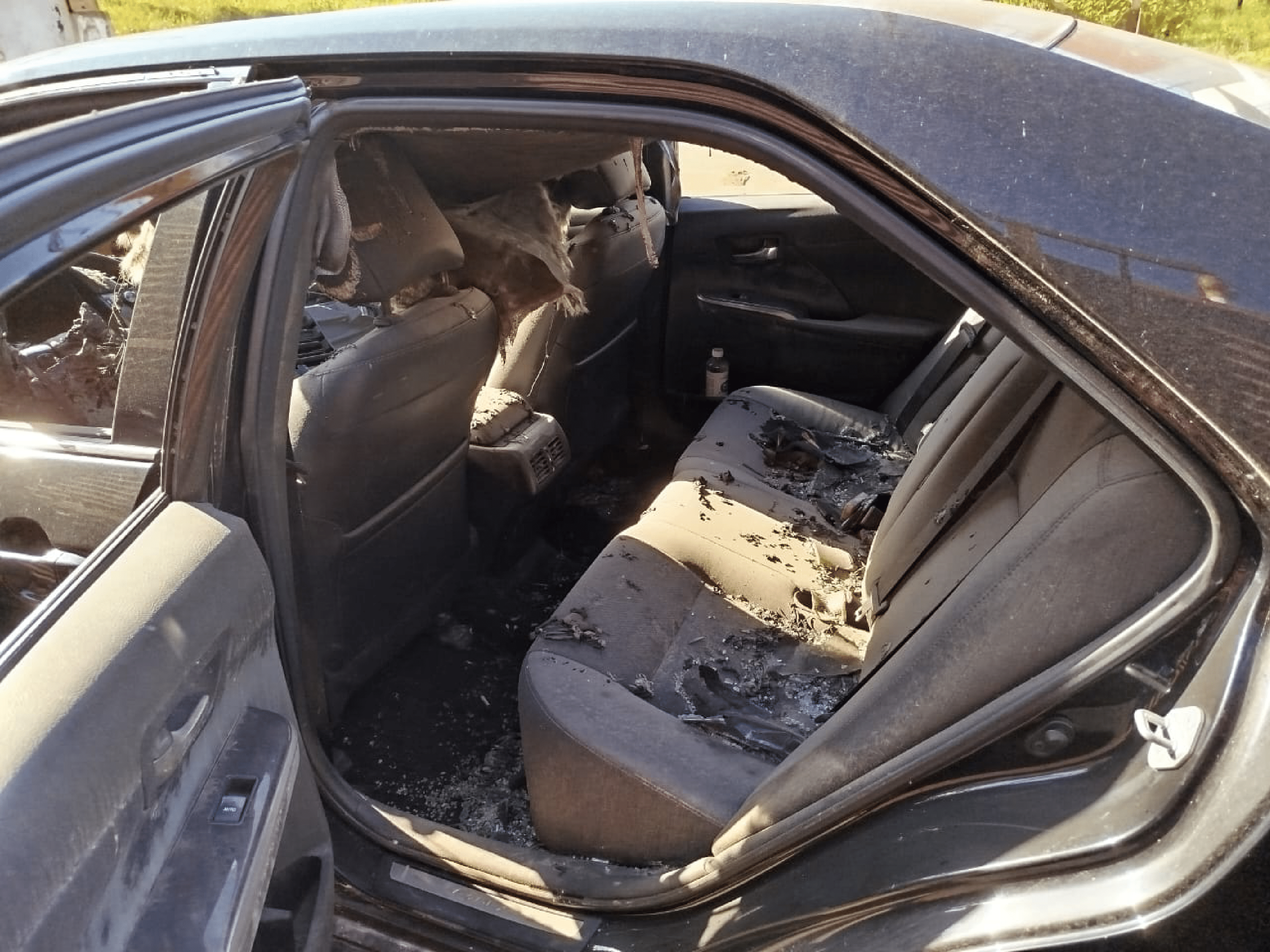 ГП16962672.Транспортное средство.Вид салона с левой стороны пассажирского ряда.png