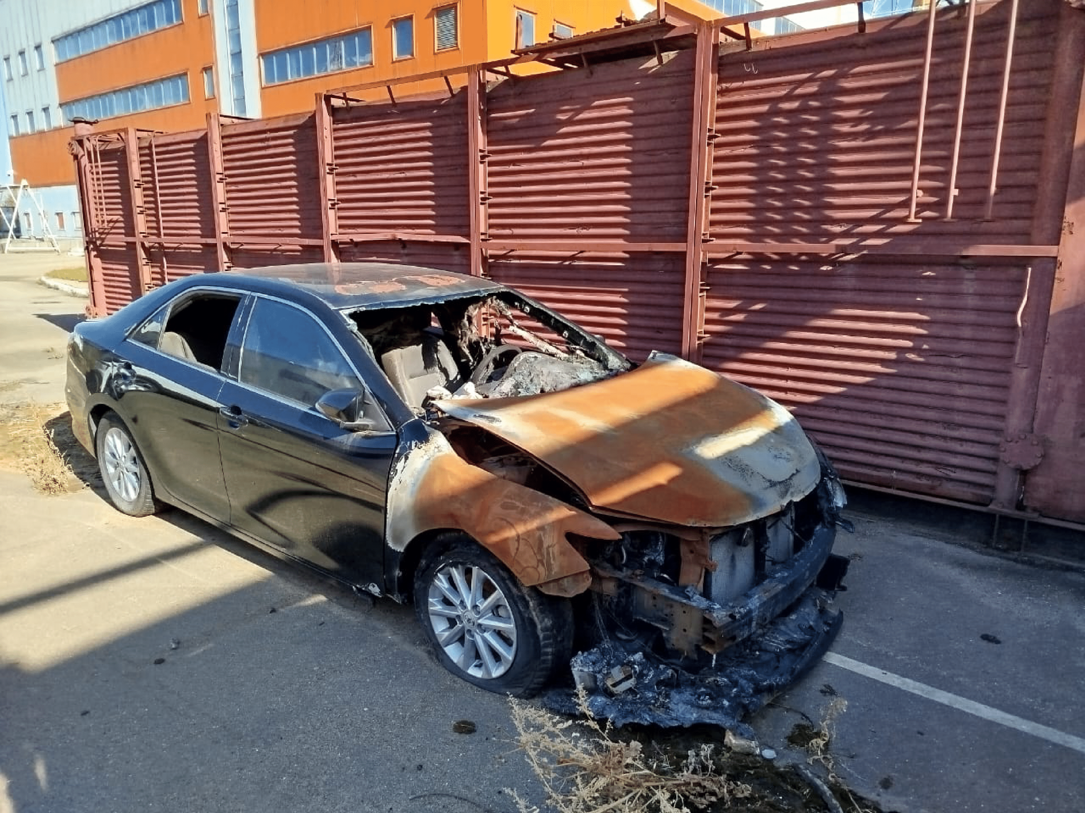 ГП16962672.Транспортное средство.Общий вид транспорта с правого бока (угловой ракурс спереди).png