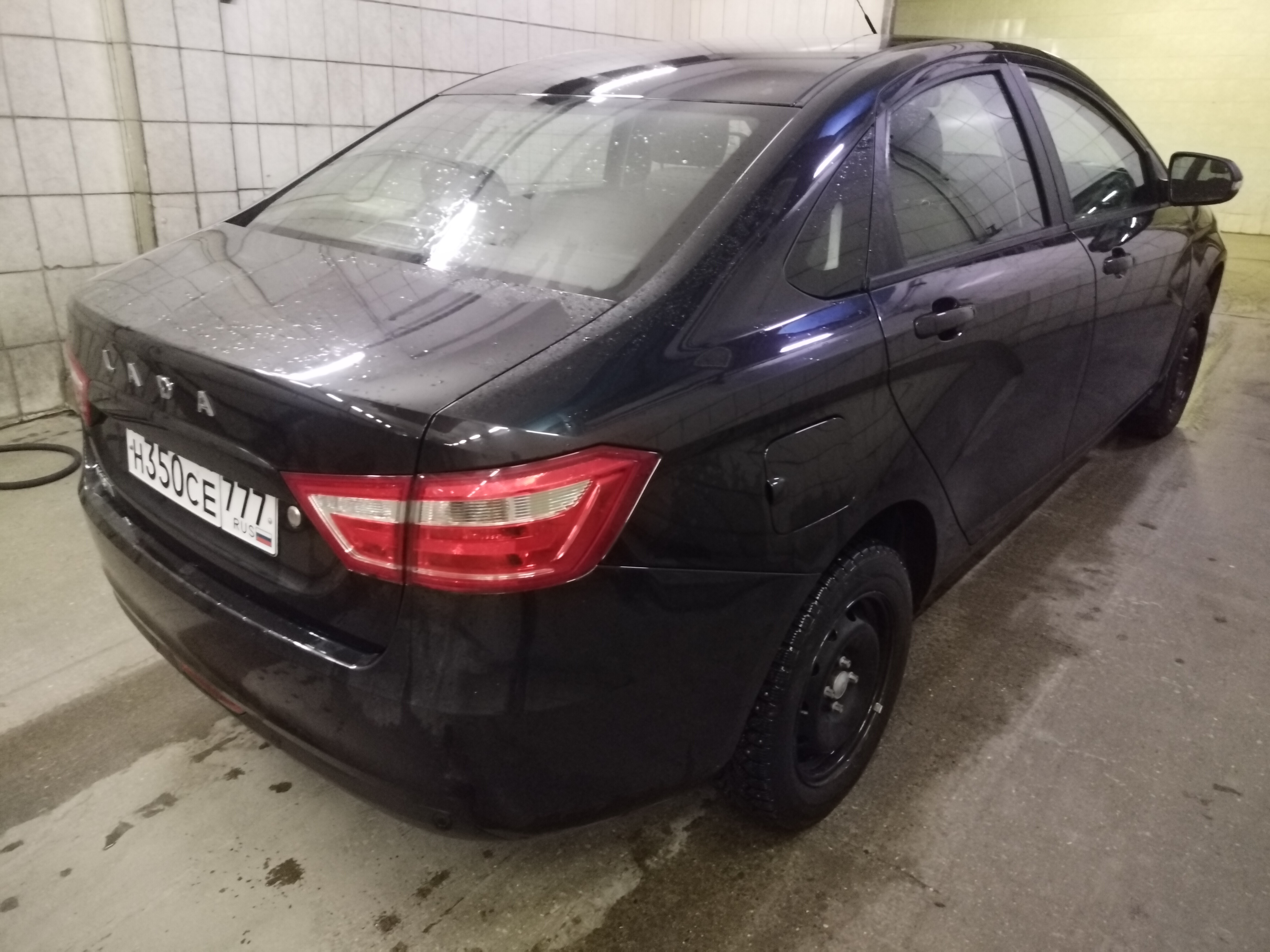ГП16960360.Транспортное средство.Общий вид транспорта с правого бока (угловой ракурс сзади).jpg
