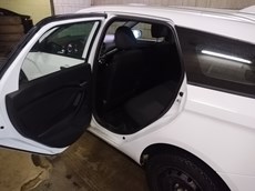 ГП16960358.Транспортное средство.Вид салона с левой стороны пассажирского ряда.jpg