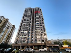 ГП16954905.Квартира.Фасад здания с выделенными окнами реализуемого объекта.jpg