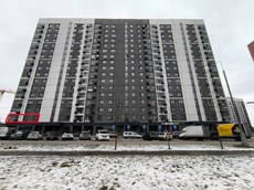 ГП16962781.Квартира.Фасад здания с выделенными окнами реализуемого объекта.jpg