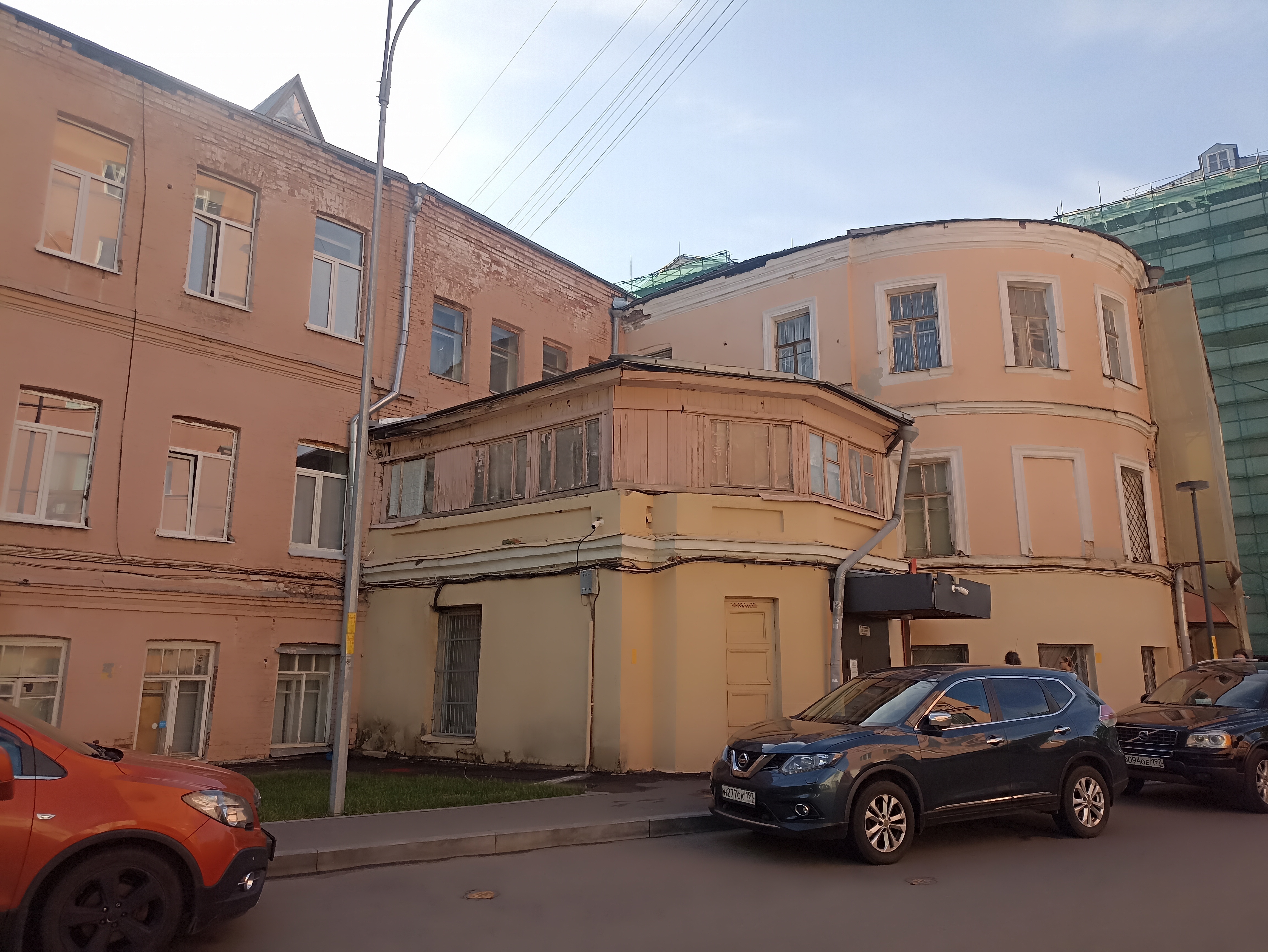 ГП16962075.Нежилое помещение.Общий фасад здания.jpg