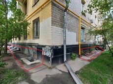 ГП16962184.Нежилое помещение.Фасад здания с выделенными окнами реализуемого объекта.jpg