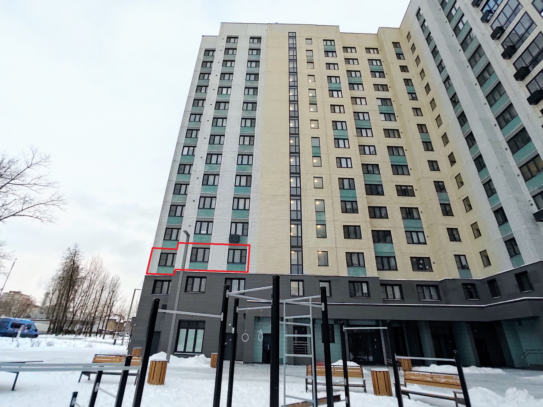ГП16960125.Квартира.Фасад здания с выделенными окнами реализуемого объекта.jpg