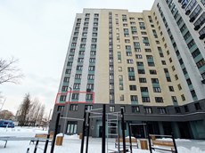 ГП16960125.Квартира.Фасад здания с выделенными окнами реализуемого объекта.jpg