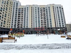 ГП16960132.Квартира.Фасад здания с выделенными окнами реализуемого объекта.jpg