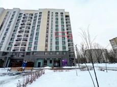 ГП16960602.Квартира.Фасад здания с выделенными окнами реализуемого объекта.jpg