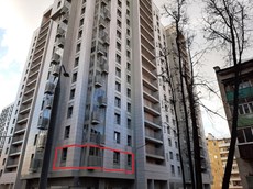 ГП16954075.Квартира.Фасад здания с выделенными окнами реализуемого объекта.jpg