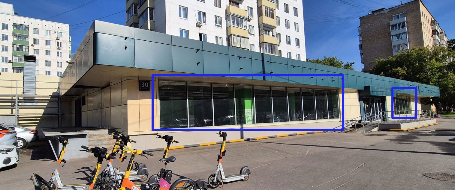 ГП16961209.Нежилое помещение.Фасад здания с выделенными окнами реализуемого объекта_2.jpg