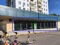 ГП16961209.Нежилое помещение.Фасад здания с выделенными окнами реализуемого объекта_2.jpg