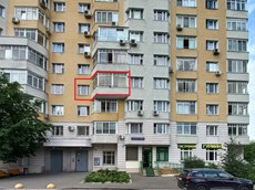 ГП16963824.Квартира.Фасад здания с выделенными окнами реализуемого объекта.jpg