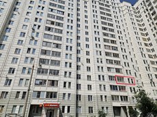 ГП16962149.Квартира.Фасад здания с выделенными окнами реализуемого объекта.jpg