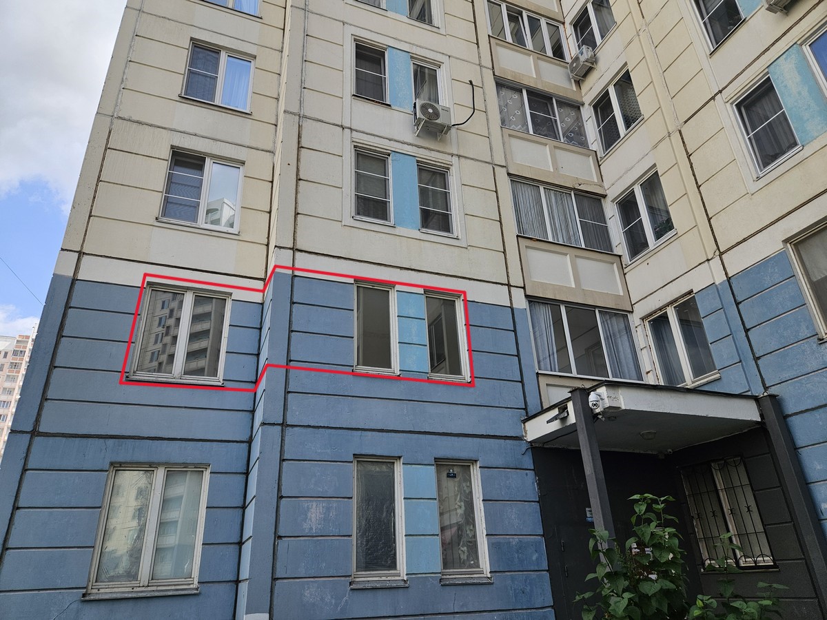 ГП16962148.Квартира.Фасад здания с выделенными окнами реализуемого объекта.jpg