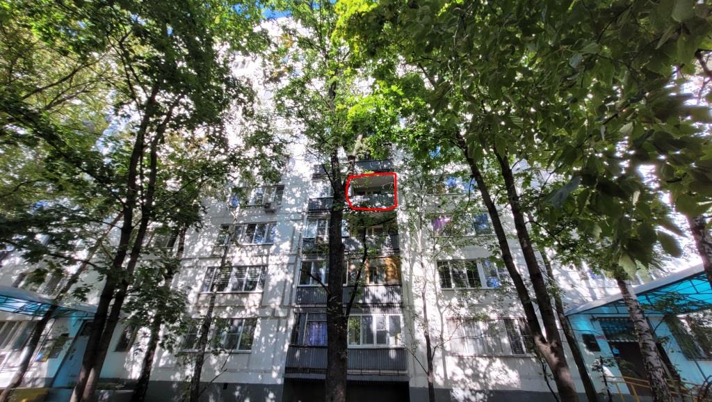ГП16954387.Квартира.Фасад здания с выделенными окнами реализуемого объекта.jpg