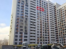 ГП16964286.Квартира.Фасад здания с выделенными окнами реализуемого объекта_2.jpg