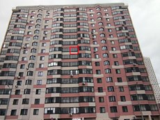 ГП16964466.Квартира.Фасад здания с выделенными окнами реализуемого объекта_2.jpg