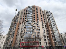 ГП16964500.Квартира.Фасад здания с выделенными окнами реализуемого объекта.jpg