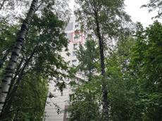 ГП16964114.Квартира.Фасад здания с выделенными окнами реализуемого объекта.jpg