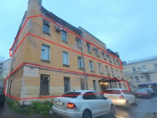 ГП16965409.Нежилое помещение.Фасад здания с выделенными окнами реализуемого объекта.jpg