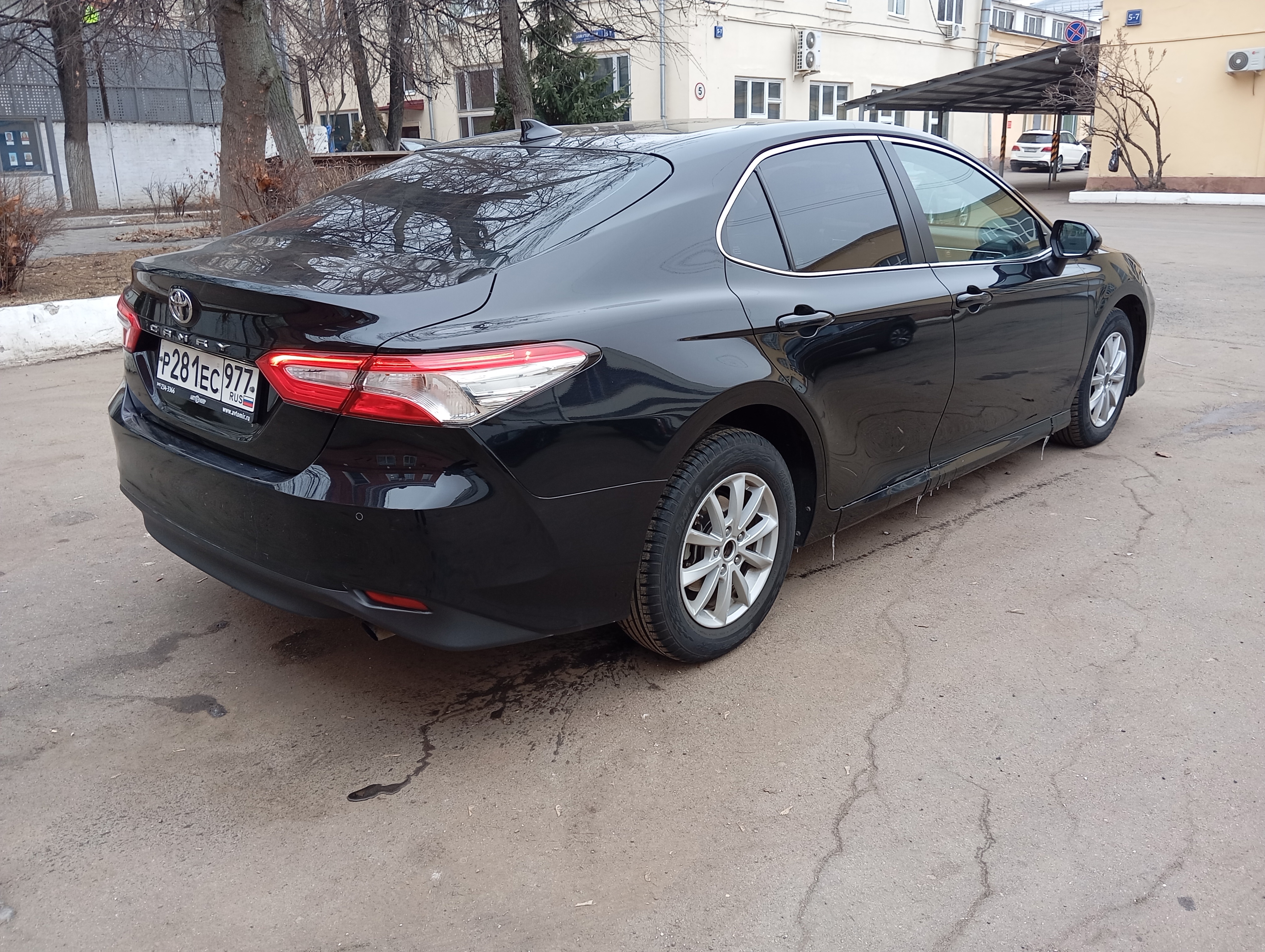 ГП16960689.Транспортное средство.Общий вид транспорта с правого бока (угловой ракурс сзади).jpg