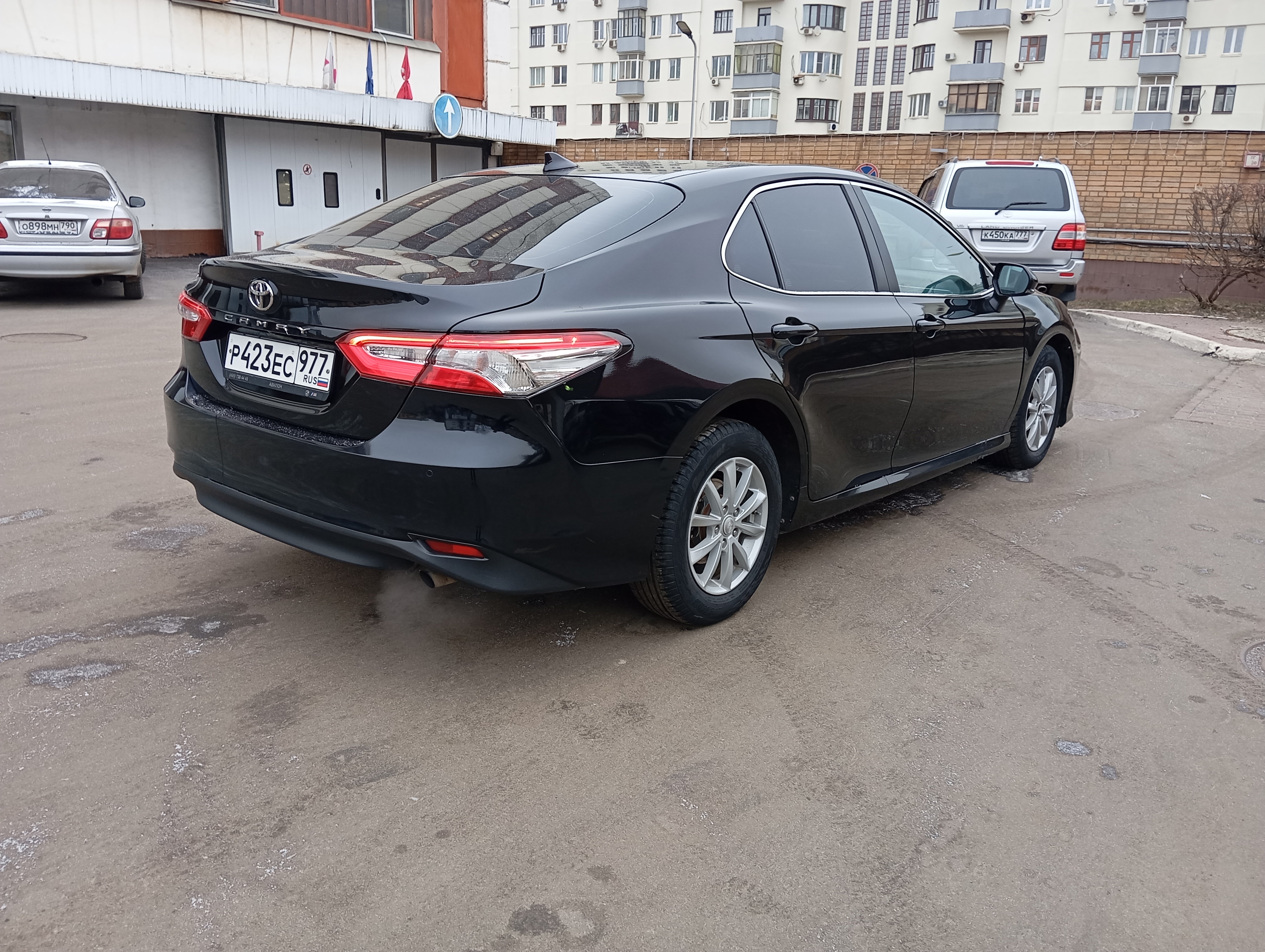 ГП16944693.Транспортное средство.Общий вид транспорта с правого бока (угловой ракурс сзади).jpg
