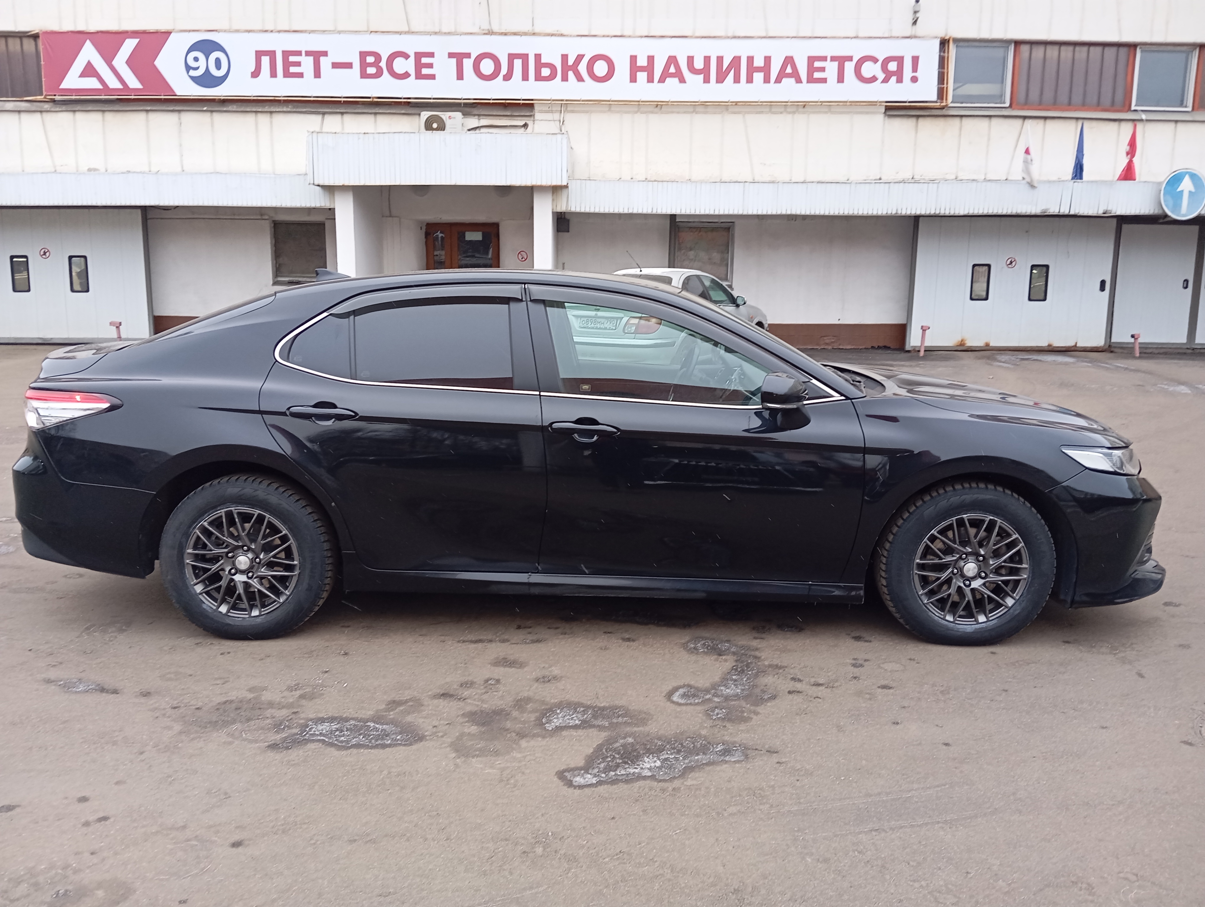 ГП16960691.Транспортное средство.Общий вид транспорта с правого бока (прямой ракурс).jpg