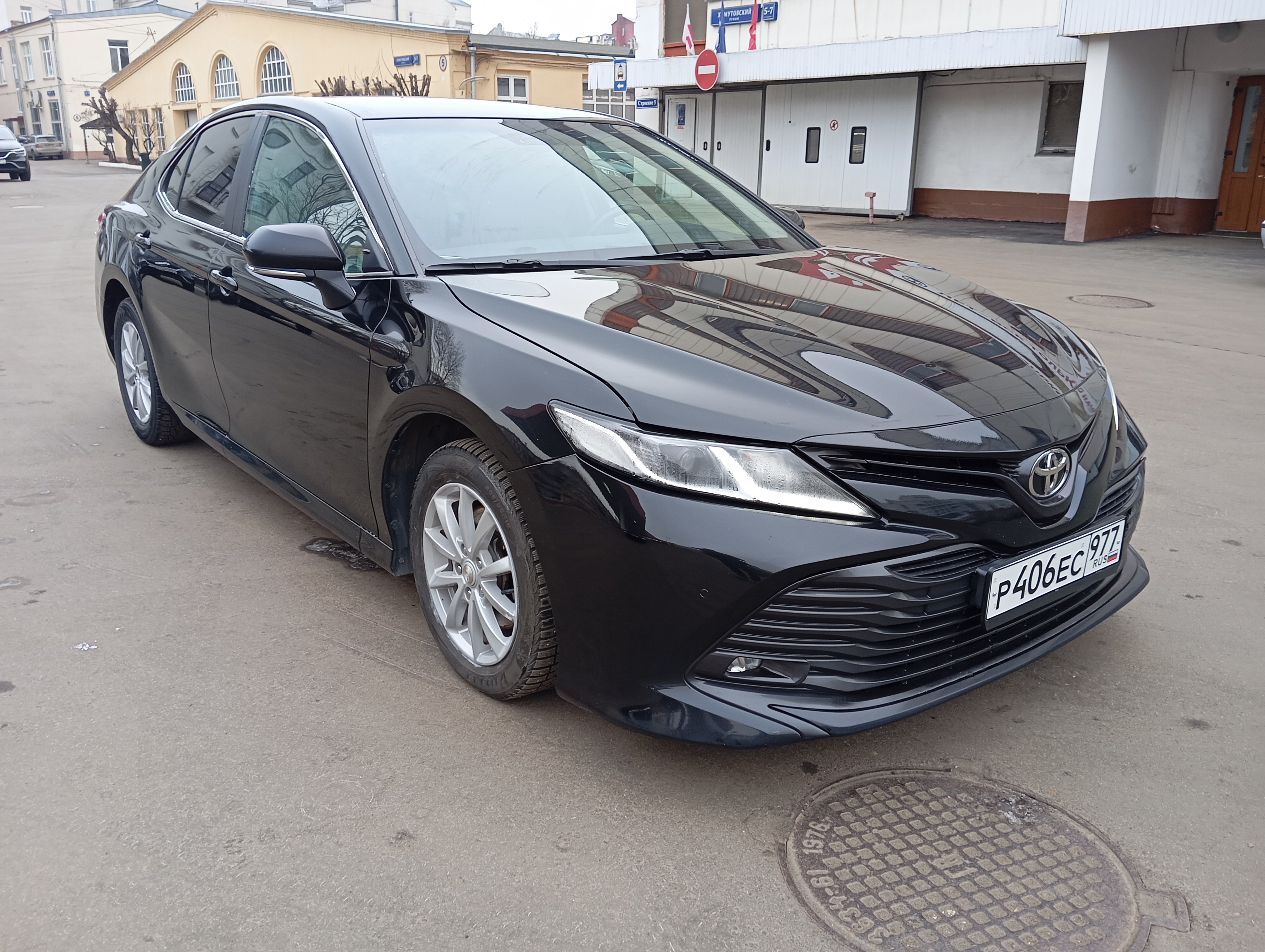 ГП16960687.Транспортное средство.Общий вид транспорта с правого бока (угловой ракурс спереди).jpg