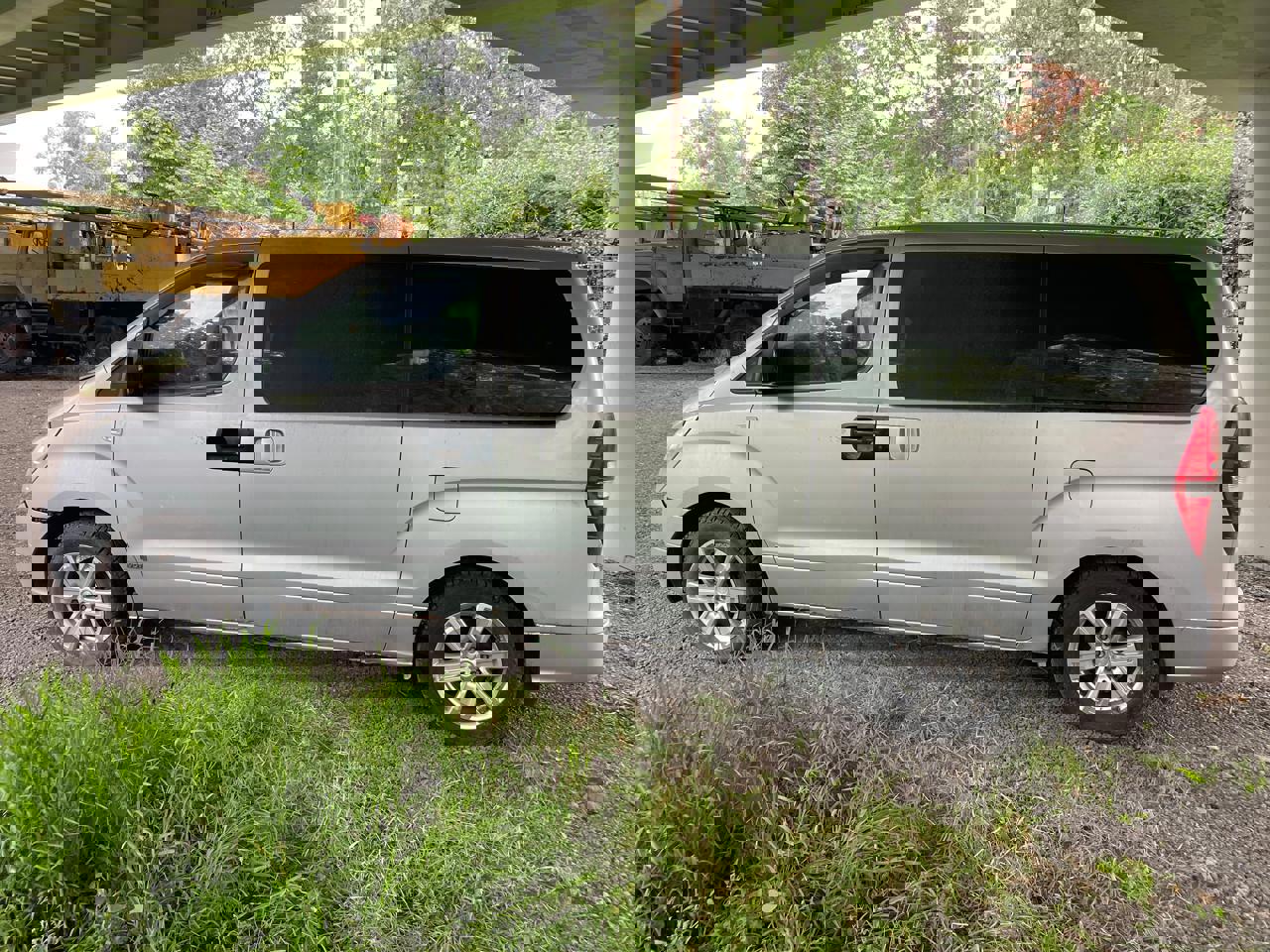 ГП16967424.Транспортное средство.Общий вид транспорта с левого бока (прямой ракурс).jpg