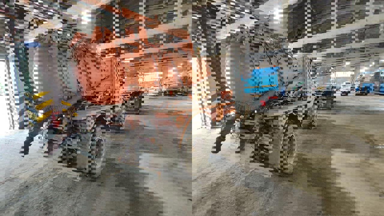 ГП16964997.Транспортное средство.Общий вид транспорта с правого бока (угловой ракурс сзади).jpg