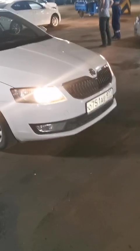 ГП16965123.Транспортное средство.Общий вид транспорта с правого бока (угловой ракурс спереди).jpg