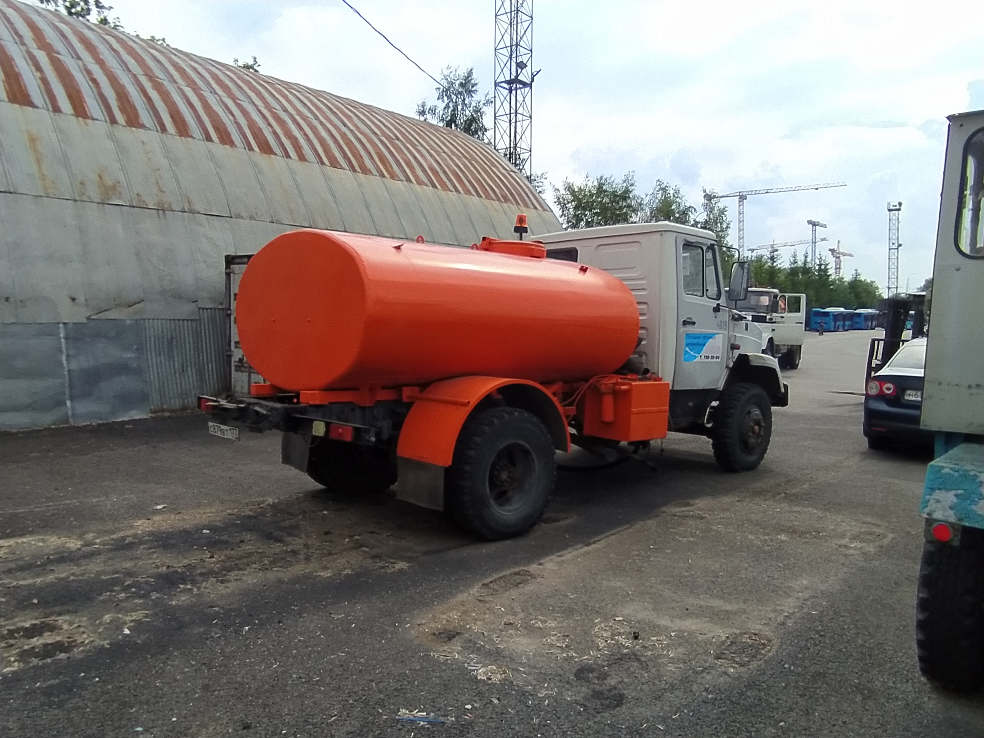 ГП16967729.Транспортное средство.Общий вид транспорта с правого бока (угловой ракурс сзади).jpg