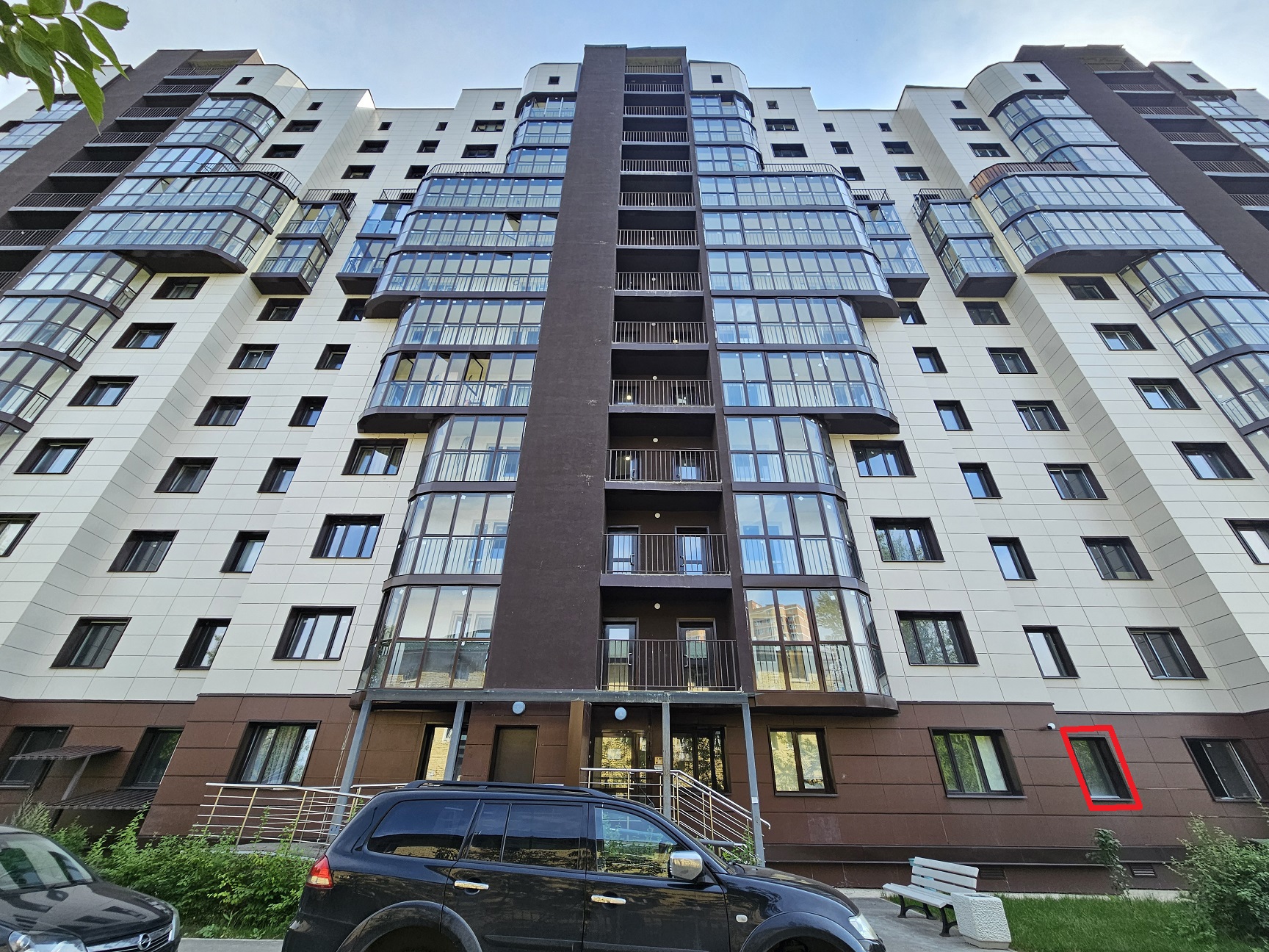 ГП16967736.Квартира.Фасад здания с выделенными окнами реализуемого объекта_2.jpg