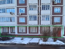 ГП16960475.Нежилое помещение.Фасад здания с выделенными окнами реализуемого объекта_2.jpg