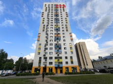 ГП16967762.Квартира.Фасад здания с выделенными окнами реализуемого объекта_2.jpg