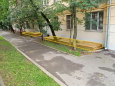 ГП16960650.Нежилое помещение.Фасад здания с выделенными окнами реализуемого объекта_2.jpg