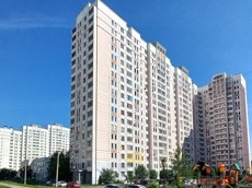 ГП16963823.Квартира.Фасад здания с выделенными окнами реализуемого объекта.jpg