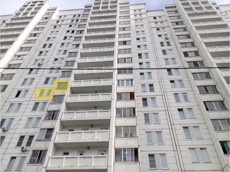 ГП16963817.Квартира.Фасад здания с выделенными окнами реализуемого объекта.jpg