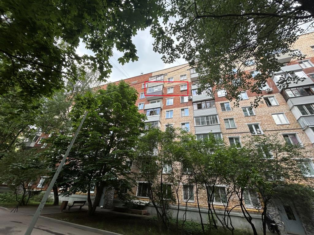 ГП16964107.Квартира.Фасад здания с выделенными окнами реализуемого объекта.jpg